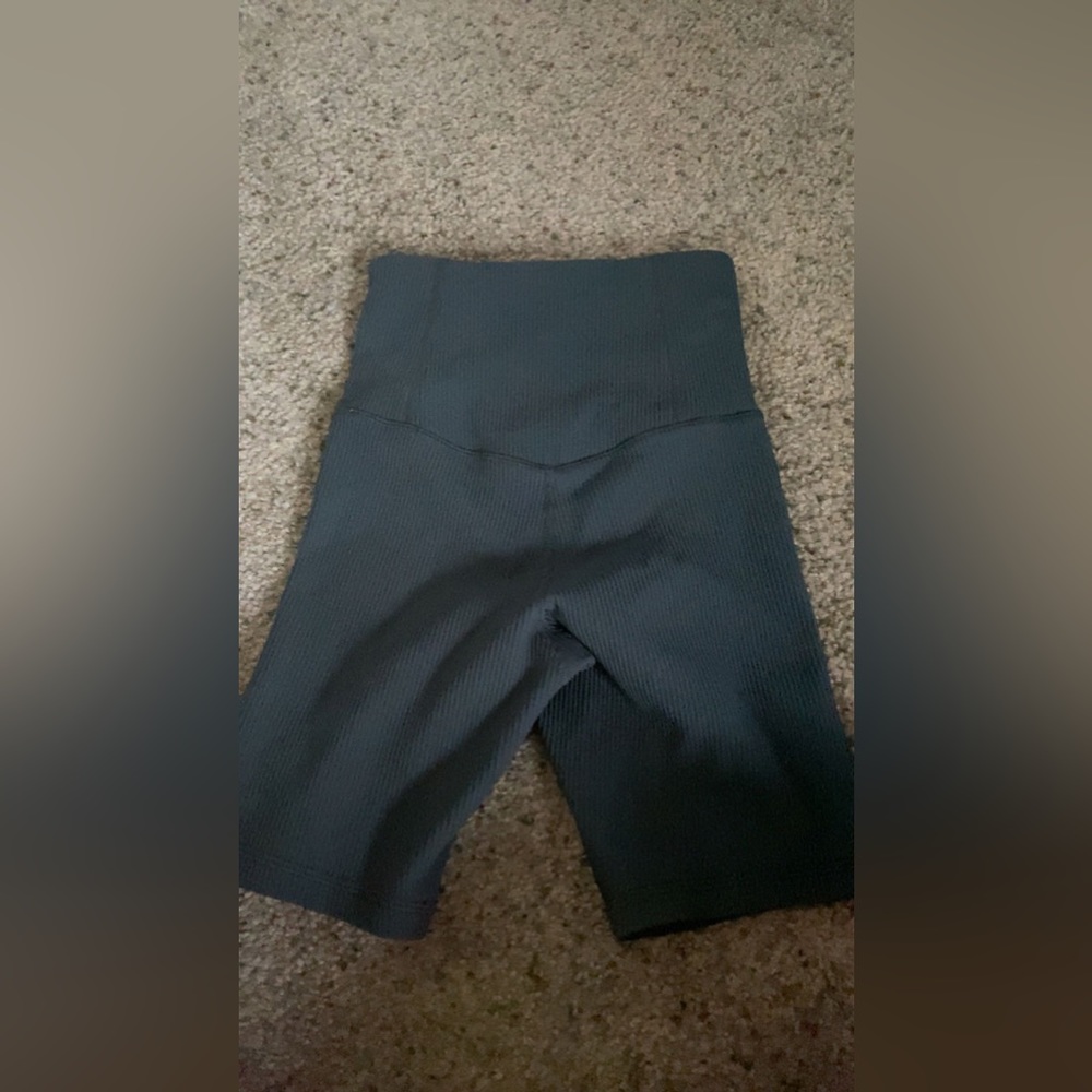 Size XXS Athleta biker shorts
